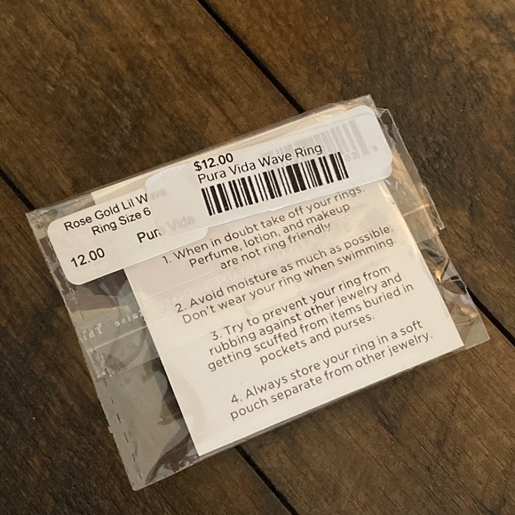 PURA VIDA LIL WAVE RING | ROSE GOLD - Picture 3 of 3